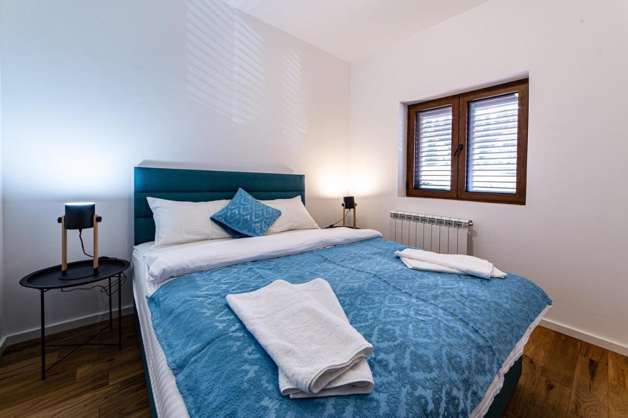 Turisticki Apartmani “Kraljeva Stolica” Žabljak Extérieur photo
