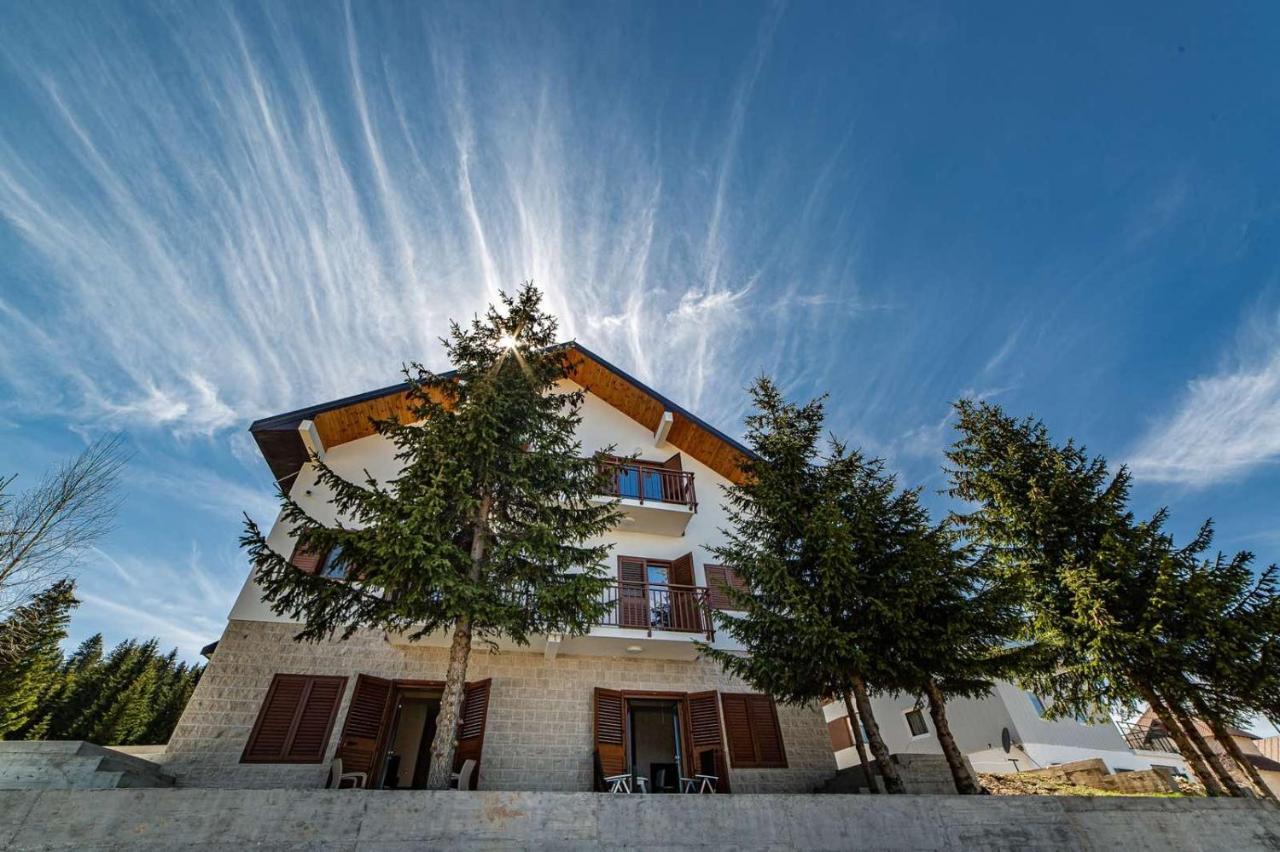 Turisticki Apartmani “Kraljeva Stolica” Žabljak Extérieur photo