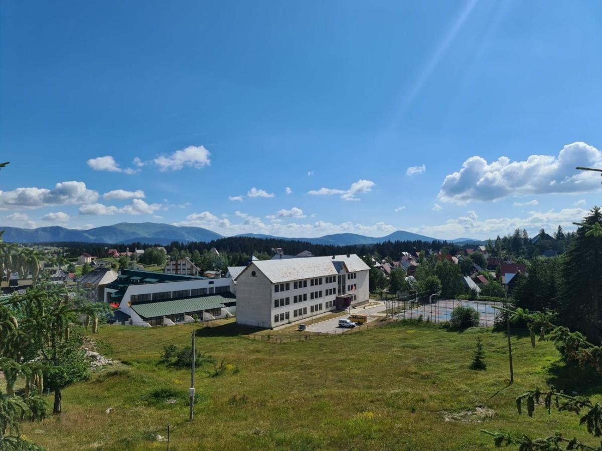 Turisticki Apartmani “Kraljeva Stolica” Žabljak Extérieur photo