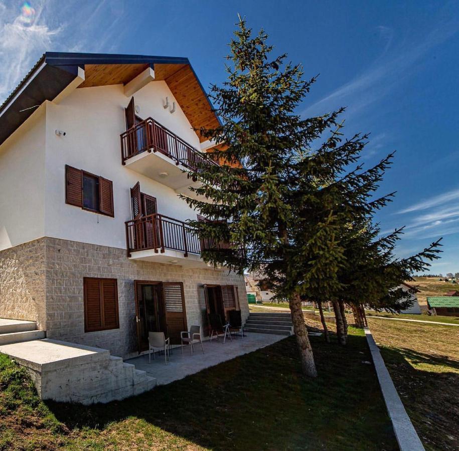 Turisticki Apartmani “Kraljeva Stolica” Žabljak Extérieur photo